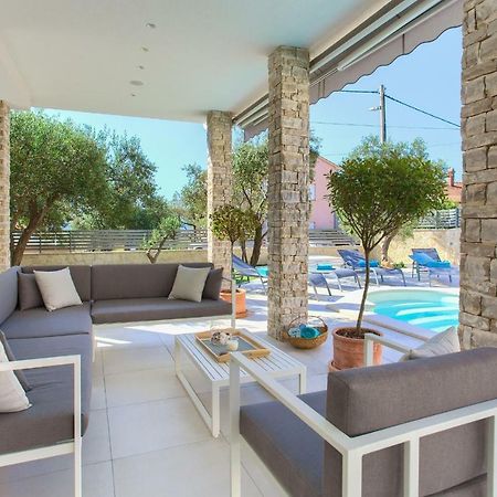 Villa Vale Kornić エクステリア 写真