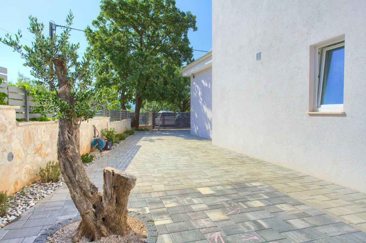 Villa Vale Kornić エクステリア 写真