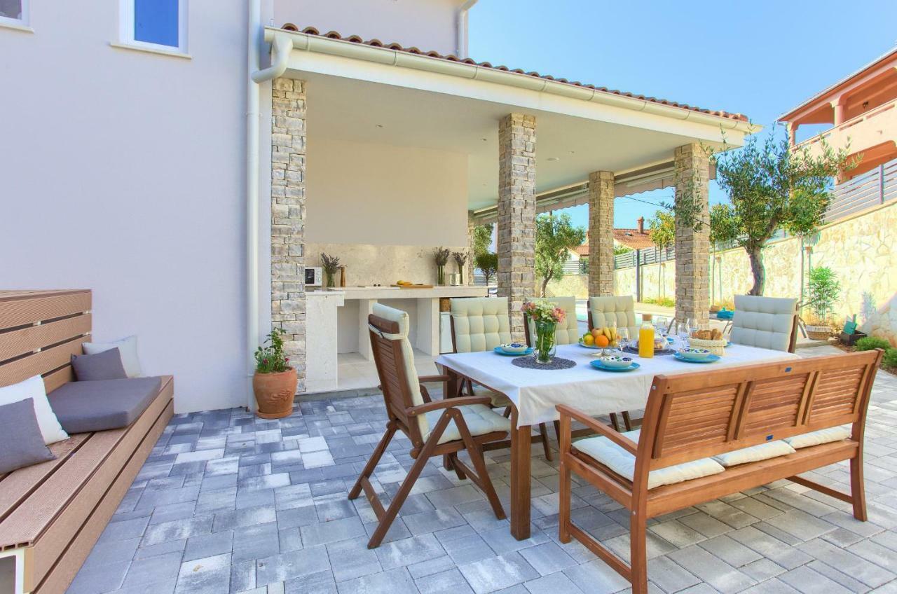 Villa Vale Kornić エクステリア 写真